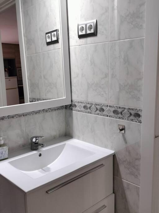 Apartamento La Doncella Алькала-де-Энарес Экстерьер фото